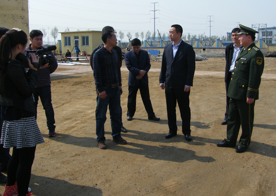 东港市常务副市长杨光莅临东港公司视察指导工